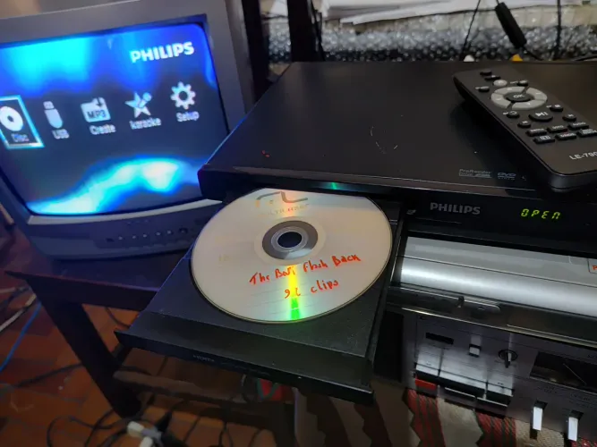 DVD Player Philips LE-790 Saida HDMI. Entrada USB. KARAOKÊ. Perfeito funcionamento.