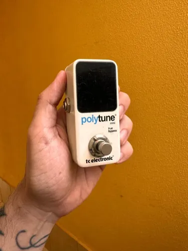 Pedal Afinador Guitarra E Baixo Tc Electronic Polytune Mini Branco (Usado)