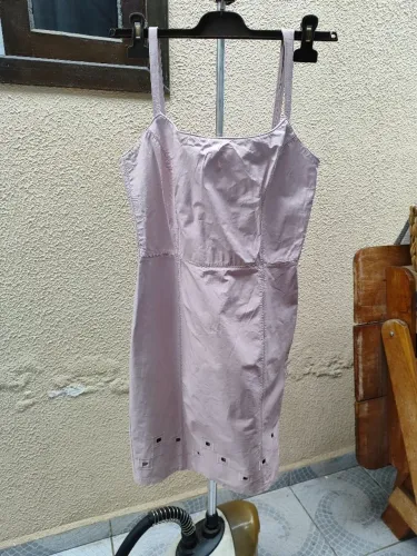 Vestido antigo de couro 