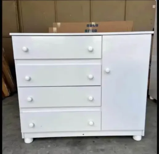 "Organização com Estilo: Cômoda Zaqueu 4 Gavetas + Sapateira em MDF de Alta Qualidade"