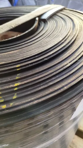 Correias transportadoras de borracha.