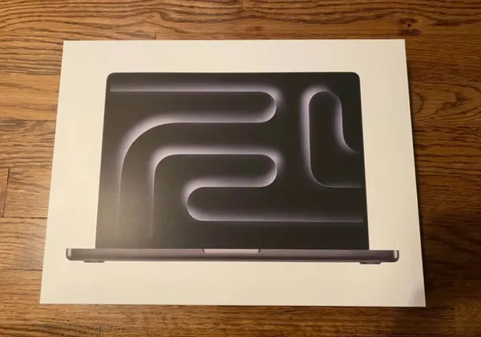MacBook Pro 16.2 | 1TBSSD|48GB|M4MAX