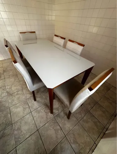 Mesa c/ 6 Cadeiras