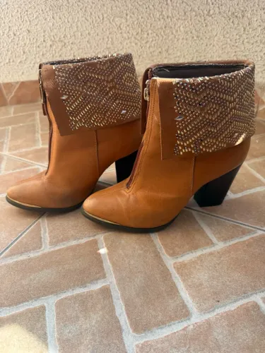 Bota cano curto