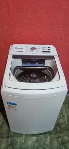 Máquina de lavar roupas Electrolux 14kg semi nova