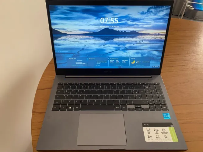VENDO NOTEBOOK SAMSUNG BOOK