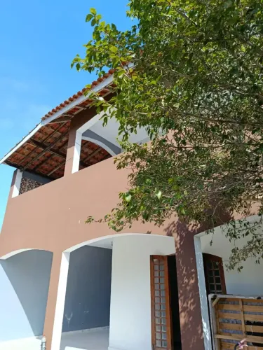 Sobrado para venda possui 270 metros quadrados com 3 quartos em Vera Cruz - Mongaguá - SP