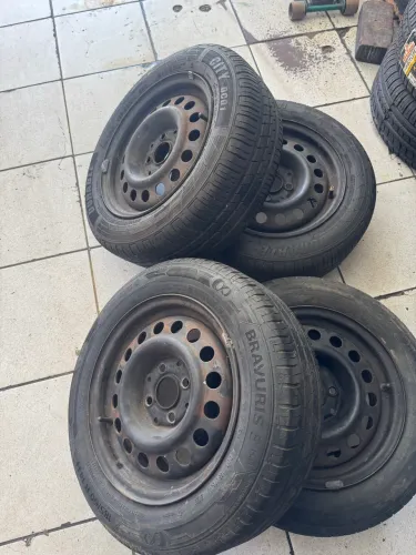 Roda de ferro Aro 14 4x100 Volkswagen com Pneus