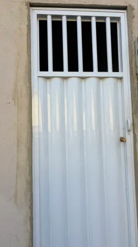 Portão de alumínio