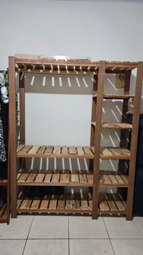 Arara de roupa grande