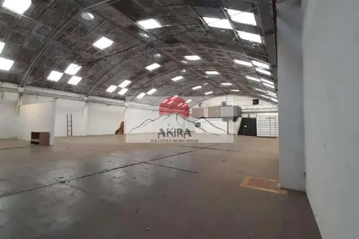 Alugo galpão 1.300 m² em Casa Branca - Santo André