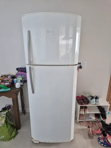 Geladeira Bosh KDN47