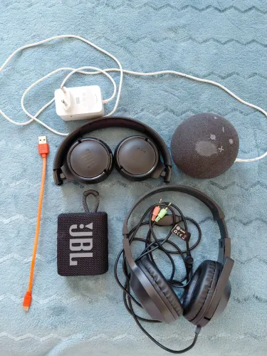 KIT ELETRÔNICO - FONE JBL + CAIXA JBL + ALEXA + FONE HP COMPUTADOR
