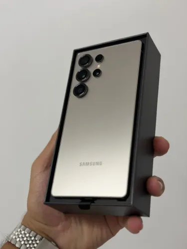Samsung S25 Ultra 12GB/256GB - Seminovo com garantia