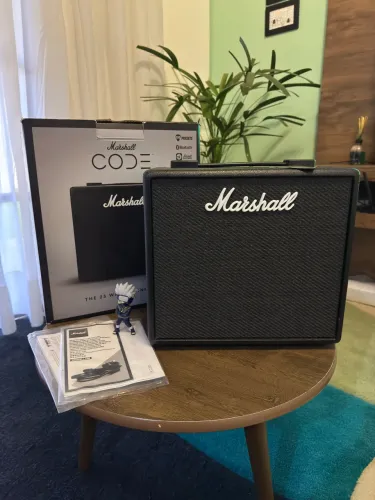 Amplificador Marshall Code-25
