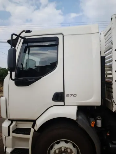 CAMINHÃO VOLVO 270VM | TRUCK | CABINE COMPLEMENTAR