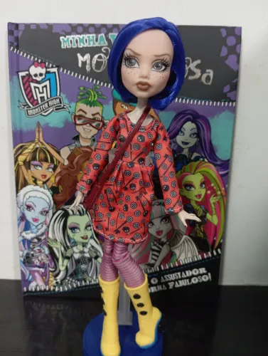 Monstrer High Coraline custom