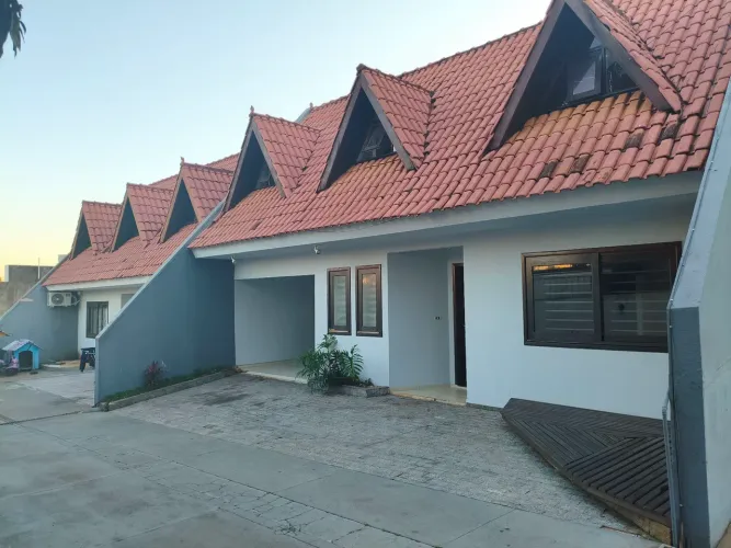 Sobrado Espetacular em Condomínio Fechado 2 Suites Área Gourmet Bairro Neva 3.500,00