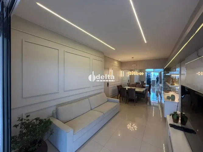 Apartamento de 3 quartos com 1 suíte disponível para venda no bairro Granada em Uberlândia