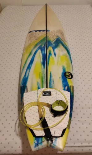Prancha de surf Ricardo Martins 5'10