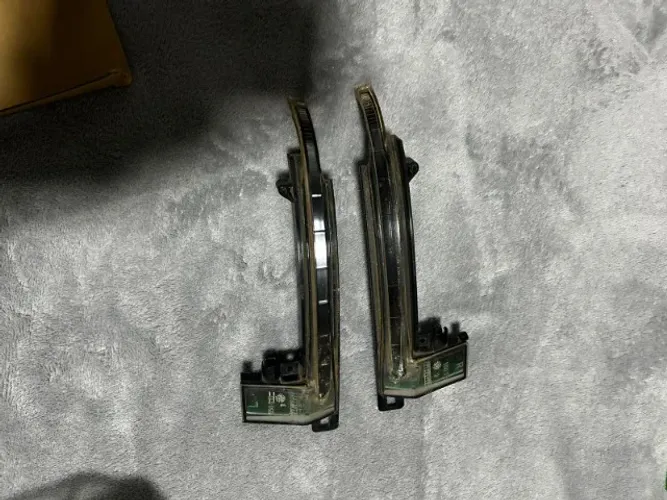 Pisca retrovisor audi a3 2010