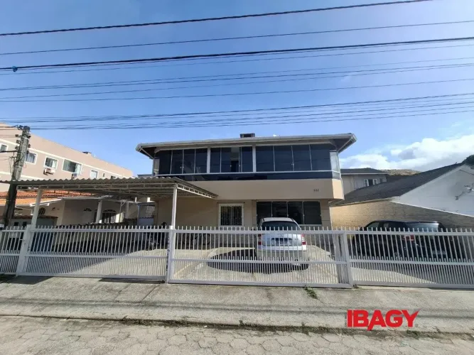 Excelente Apartamento 2 dormitório(s) em Ingleses do Rio Vermelho - Florianópolis