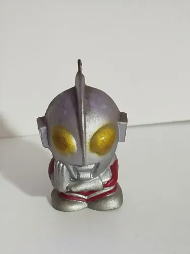 Resina Ultraman Miniatura