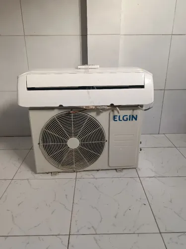 Ar condicionado Elgin 12000 BTUs em ótimo estado