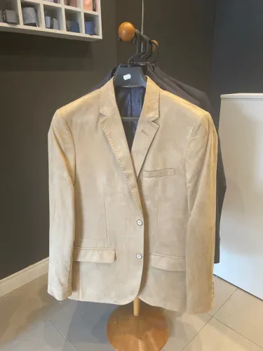 Blazer camurça elegante