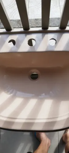 Pia para banheiro com coluna
