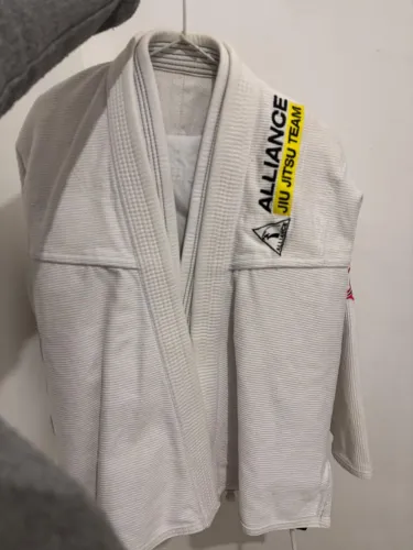 Kimono Alliance tamanho A0 (2 Waguis e 1 calça)