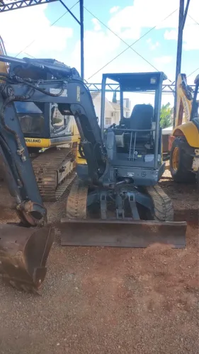 Mini escavadeira hidráulica volvo