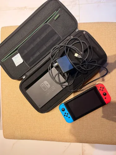 Nintendo Switch v1