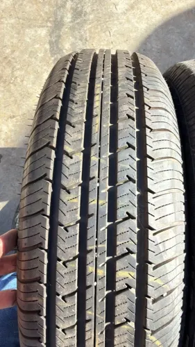 Pneu 175/60/13  98 % vida util 