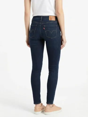 Calça Levi's Skinny em estado de nova (usada só uma vez)