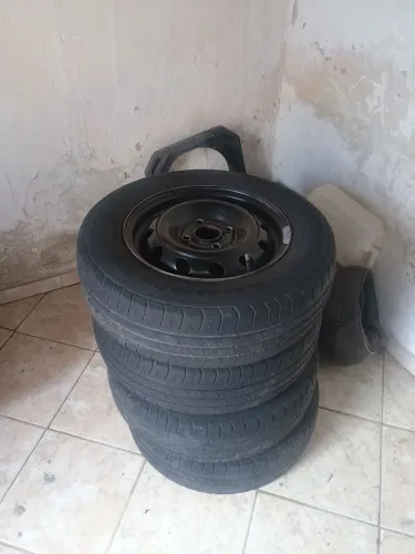 Pneus 13 com rodas