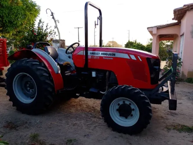 Trator Massey Ferguson 2013