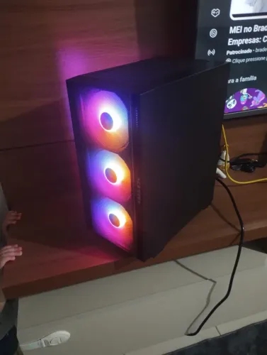 PC Gamer Xeon E5-2680 v4 + RX 580 8GB RAM + SSD 256GB