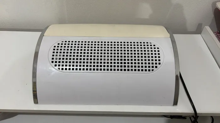 Vendo Sugador de Pó de Unhas