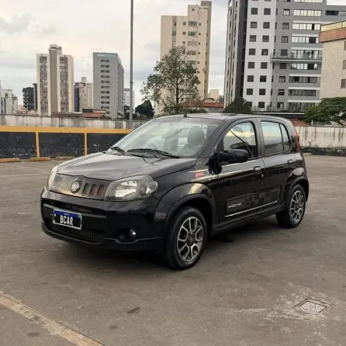 Fiat Uno Sporting 1.4 EVO Fire Flex 8V 4P 2012