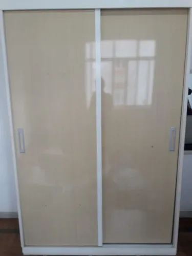 Guarda Roupas 2 Portas de Correr e 2 Gavetas - Branco/macadâmia