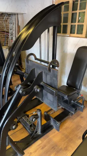 LEG HORIZONTAL