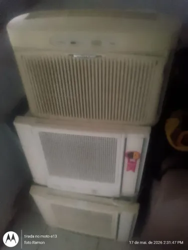 Ar condicionado 110v e 220v gelando muito.. cada um é um valor.. entrego 