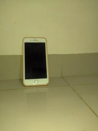 iPhone 8 plus travado na tela da maça
