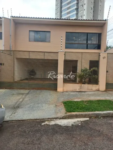 Sobrado à venda, Vila São Vicente, Arapongas, PR
