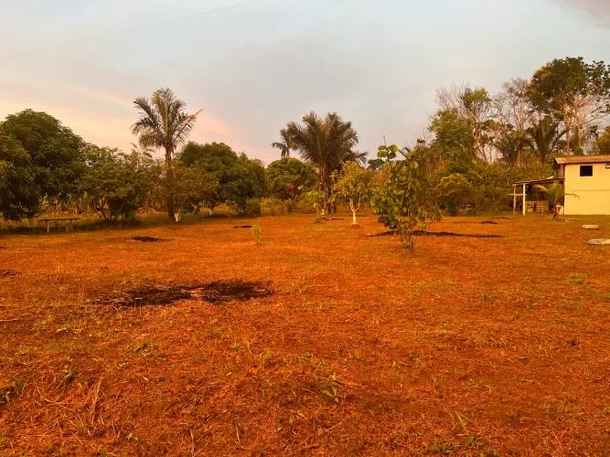 Vende-se sítio localizado no km 42