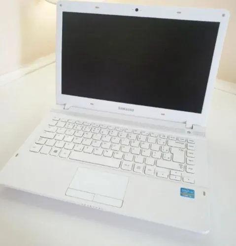 Carcaça Samsung np270e4e I3