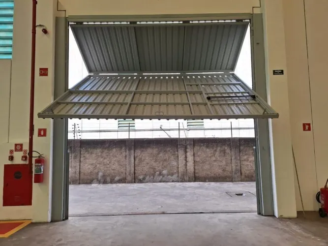 GALPÃO LOGÍSTICO E INDUSTRIAL DE ALTO PADRÃO PARA LOCAÇÃO COTIA/SP FL14