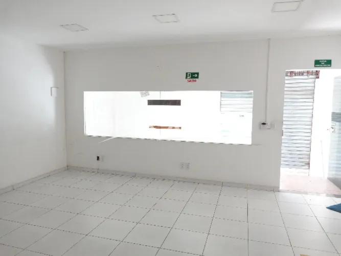 EXCELENTE OPORTUNIDADE DE NEGÓCIO, PONTO COMERCIAL COM 10 SALAS, COPA,02 BANHEIROS, RECEPÇ
