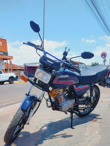 Moto Raridade toda restaurada